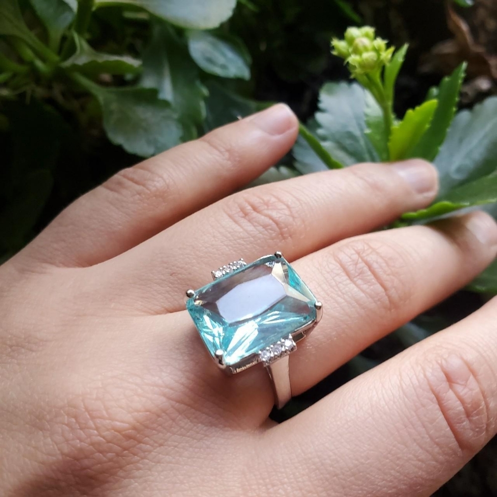NWOT Silver Aquamarine Ring - Picture 5 of 16